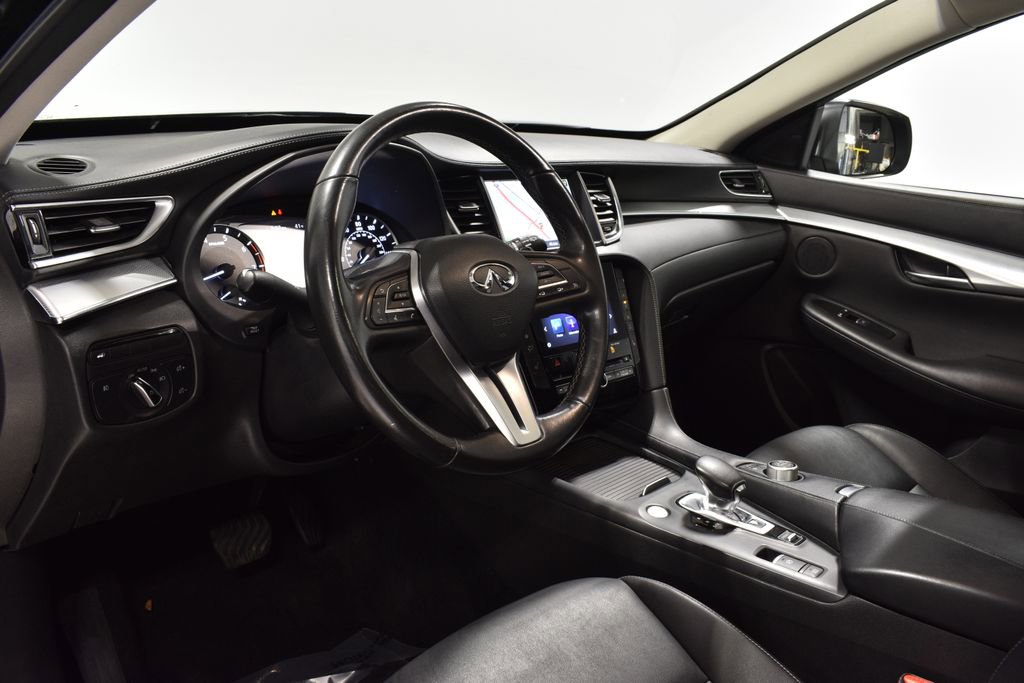 Used 2019 INFINITI QX50 Luxe w/ Navigation Package image 11