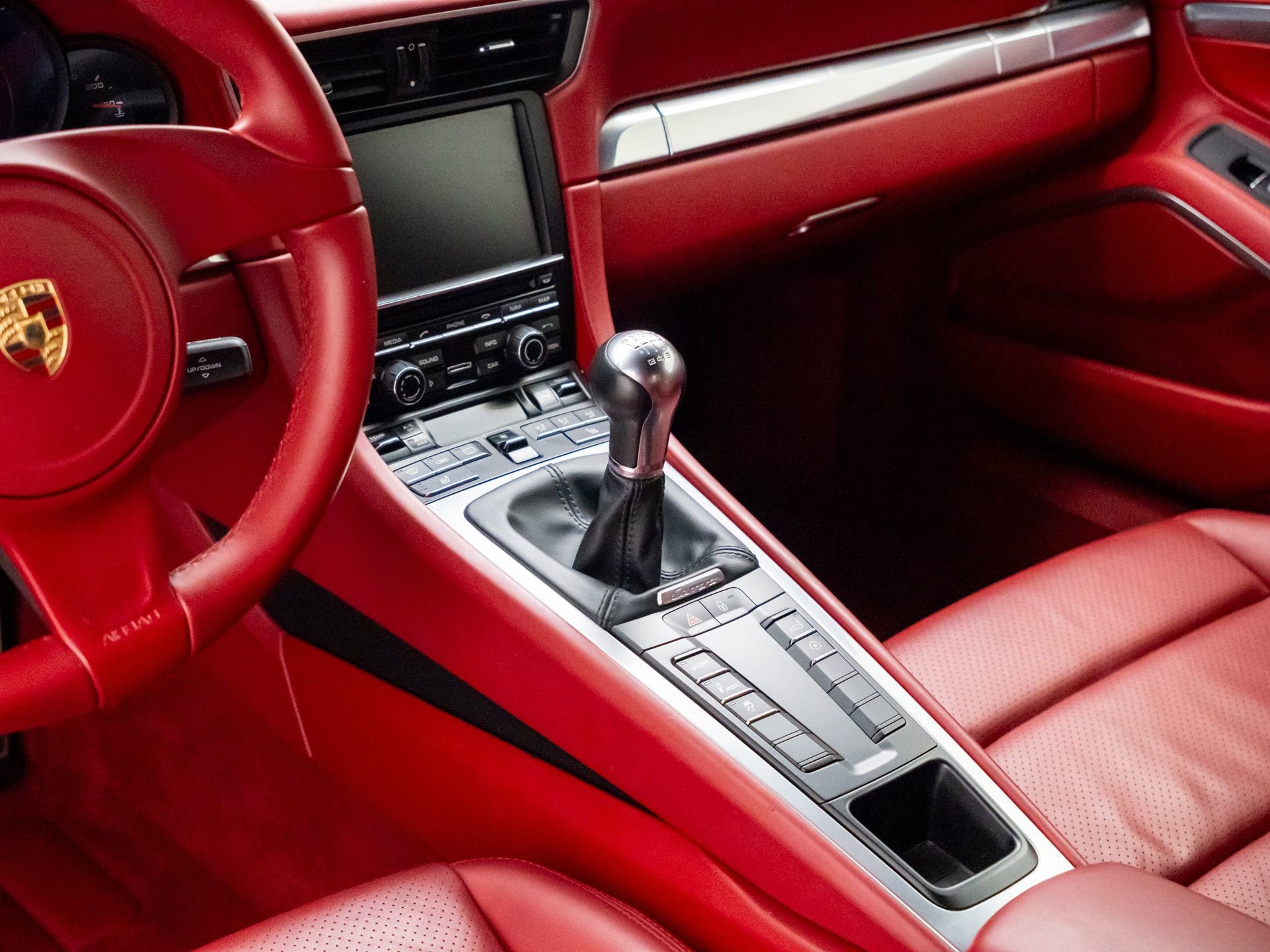 Used 2015 Porsche 911 Carrera 4S AWD/4WD image 13