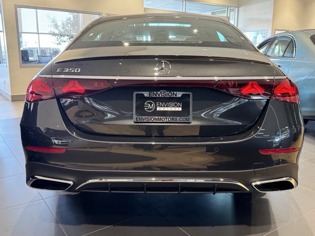 Used 2025 Mercedes-Benz E 350 Sedan image 9