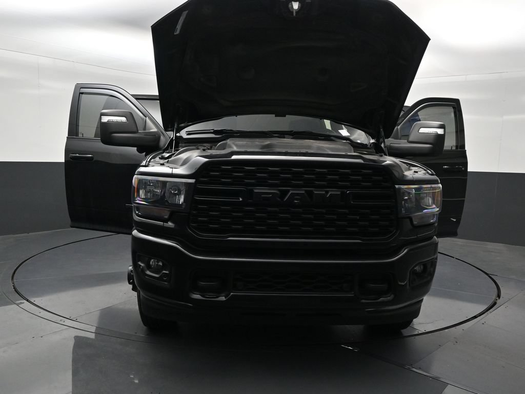 Used 2024 RAM 3500 Big Horn w/ Night Edition AWD/4WD image 36