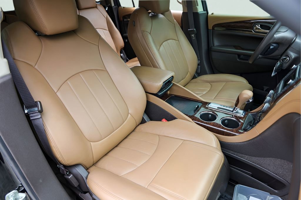 Used 2016 Buick Enclave Leather w/ Enclave Tuscan Edition FWD image 32