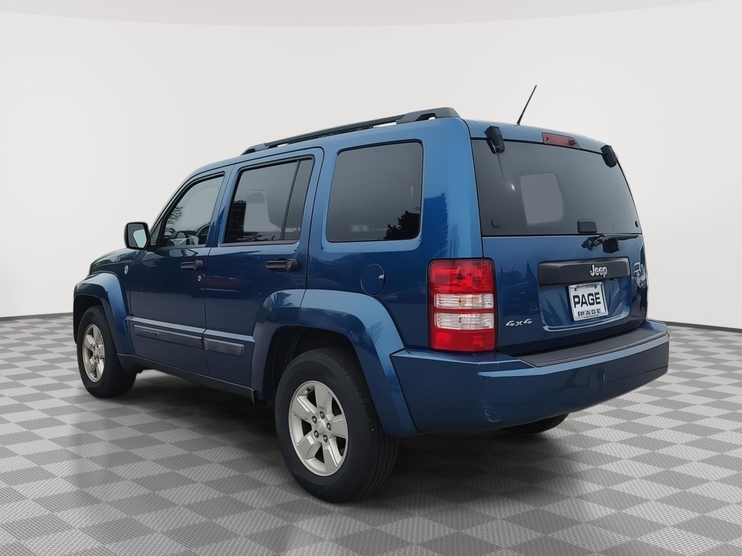 Used 2009 Jeep Liberty Sport w/ Popular Equipment Group AWD/4WD image 16