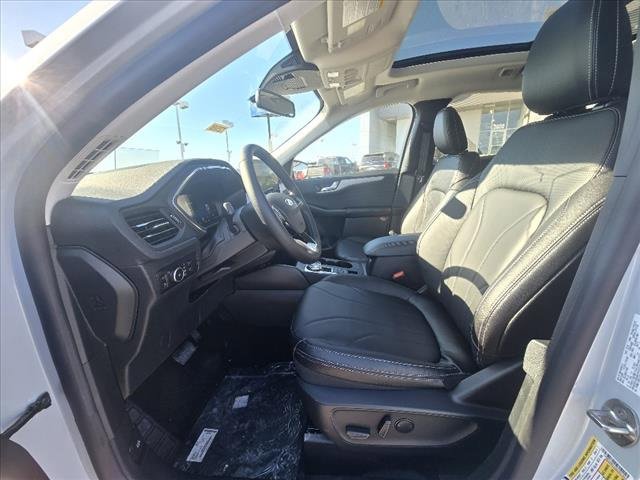 New 2025 Ford Escape SE w/ PHEV Premium Package image 9