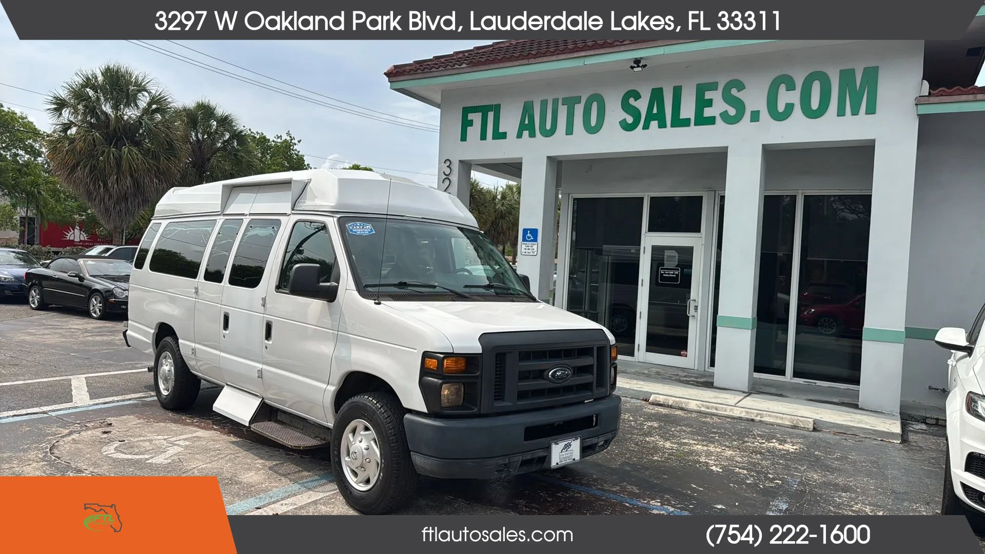 Used 2013 Ford E-250 and Econoline 250 Extended w/ PWR Group RWD image 5