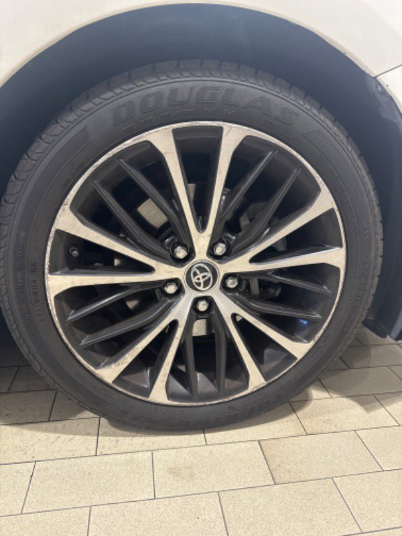 Used 2018 Toyota Camry SE image 5