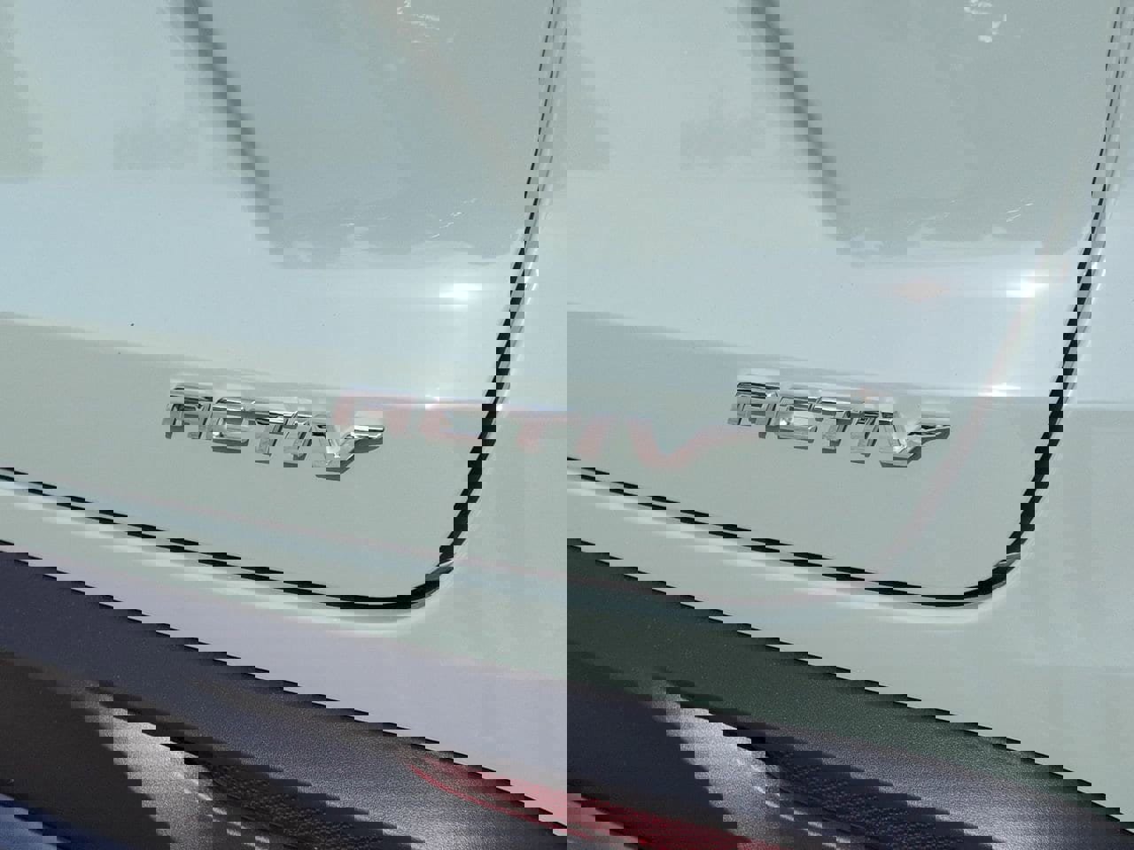 New 2026 Chevrolet Trax ACTIV w/ Sunroof Package image 7