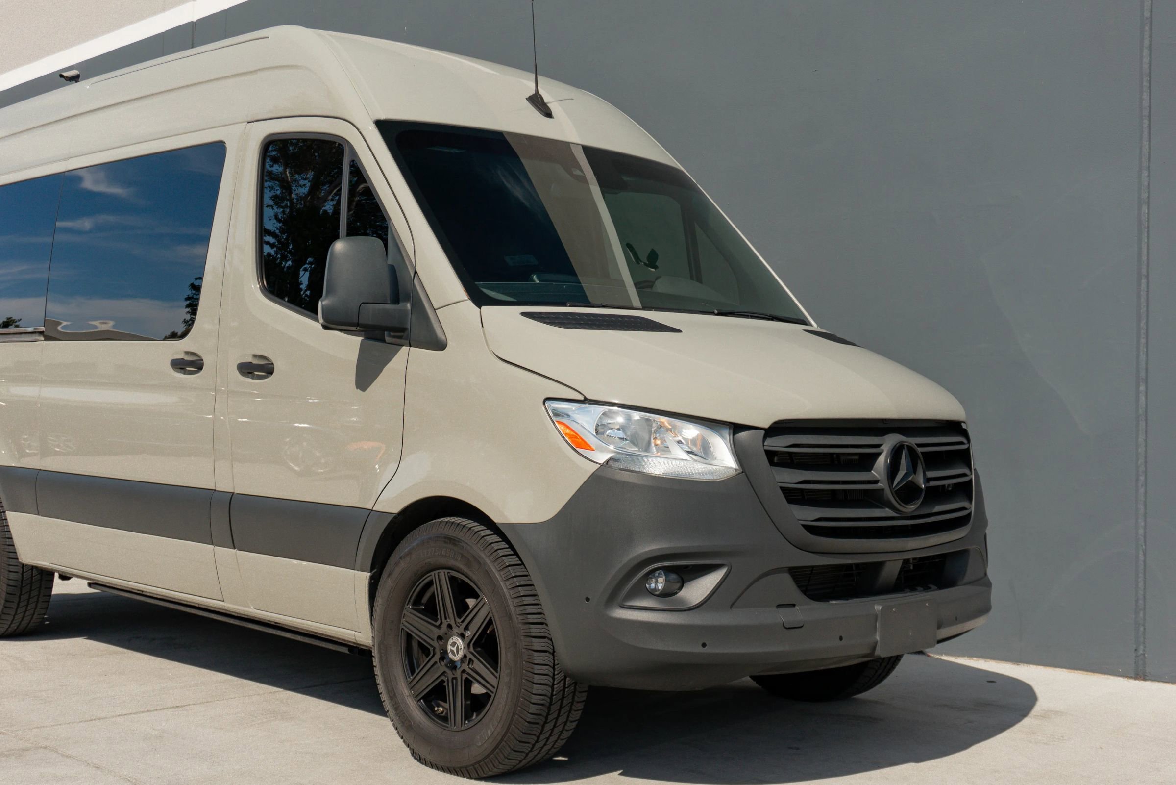 Used 2021 Mercedes-Benz Sprinter 2500 image 35