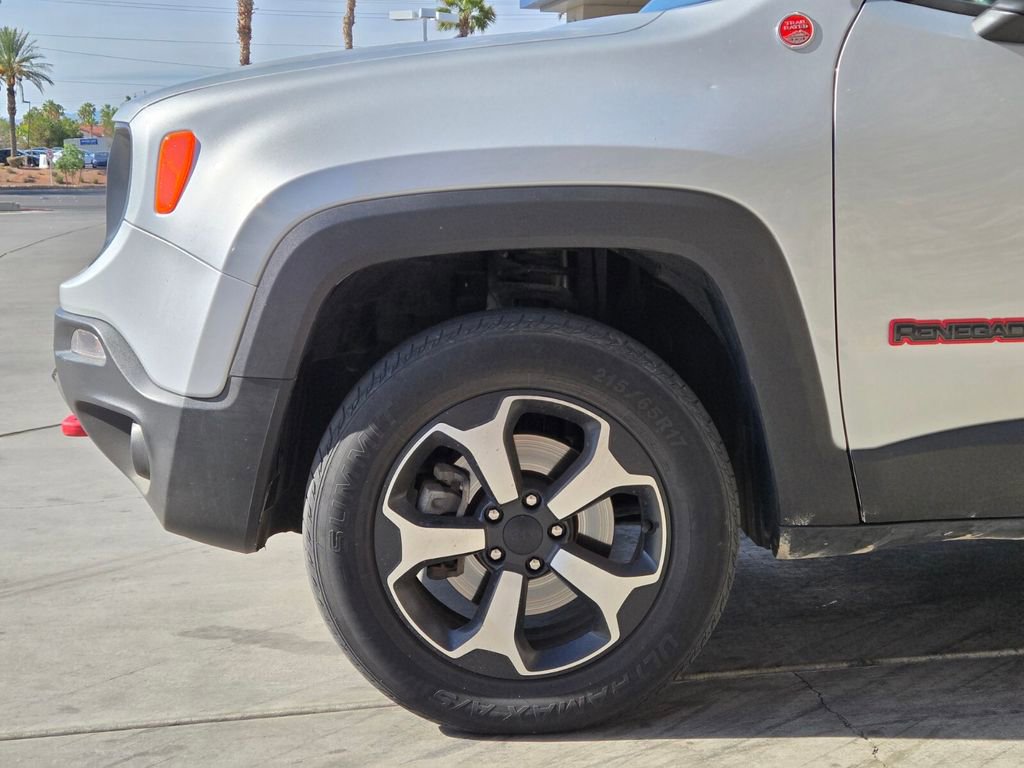 Used 2019 Jeep Renegade Trailhawk w/ Cold Weather Group II AWD/4WD image 5