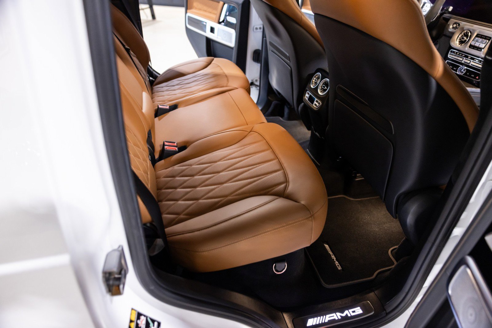 Used 2022 Mercedes-Benz G 63 AMG 4MATIC image 32