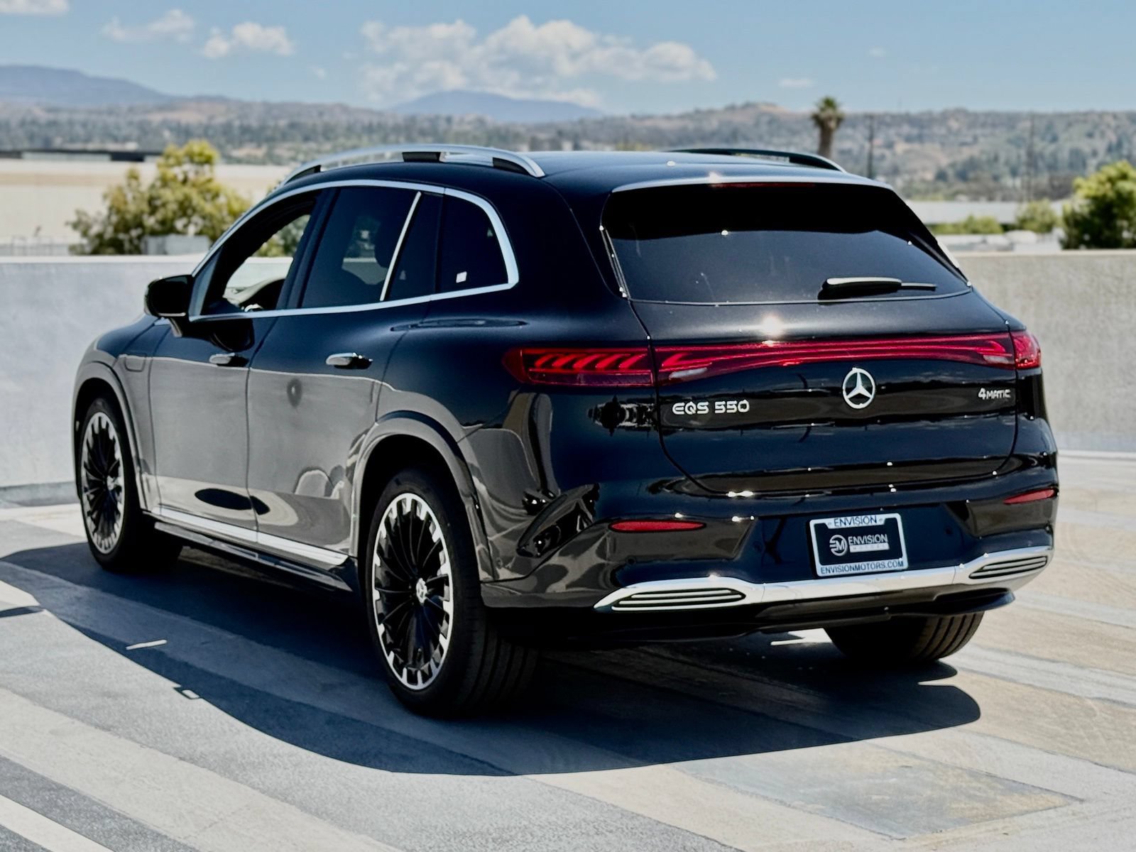 New 2026 Mercedes-Benz EQS 550 4MATIC SUV image 9