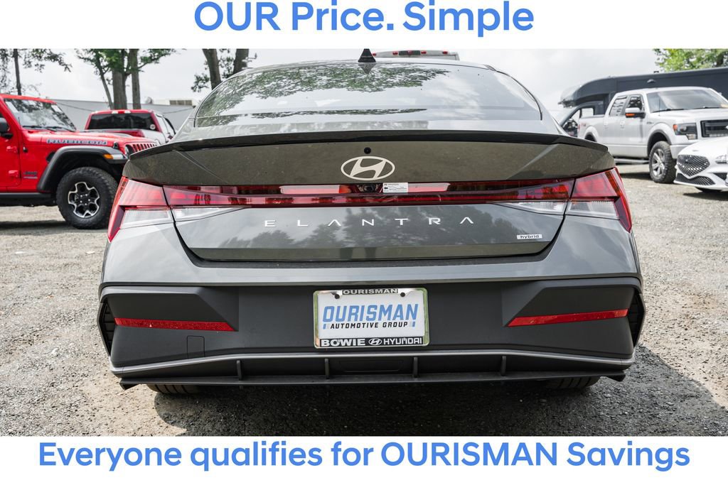 New 2025 Hyundai Elantra SEL image 5