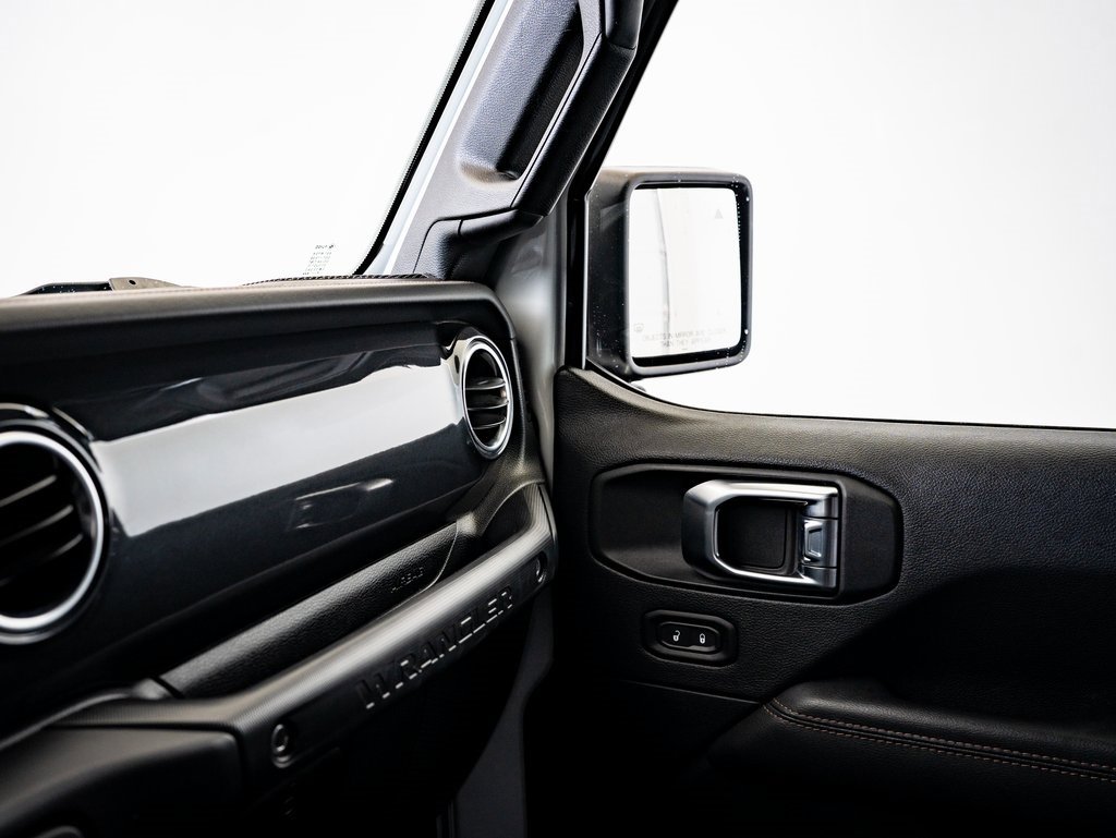 Used 2023 Jeep Wrangler Unlimited Rubicon 392 image 34