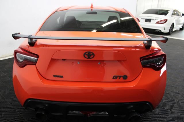 Used 2017 Toyota 86 860 Special Edition RWD image 7