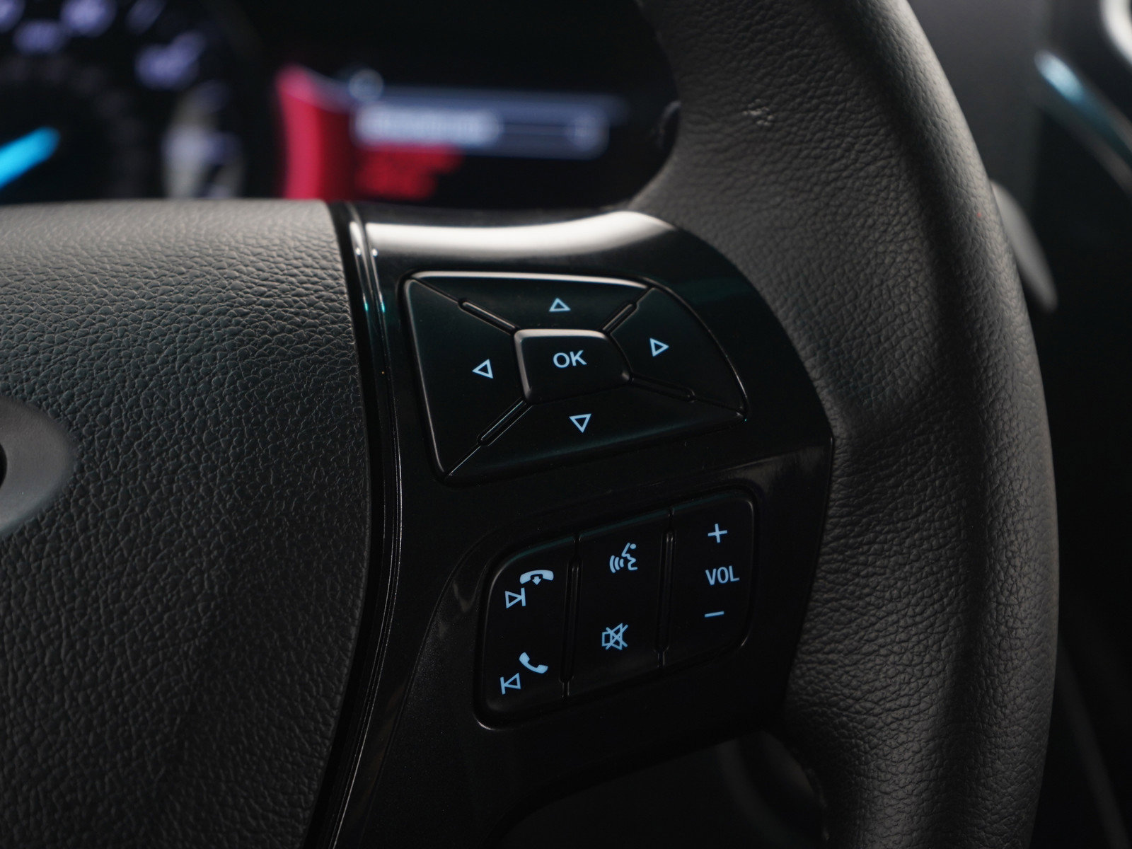 Used 2016 Ford Explorer XLT w/ Equipment Group 202A image 29