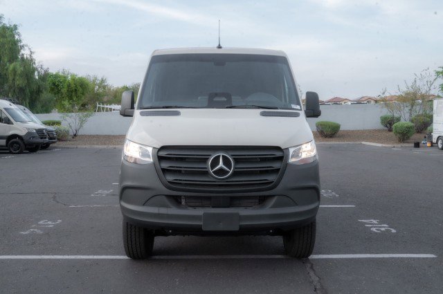 Used 2025 Mercedes-Benz Sprinter 2500 image 2