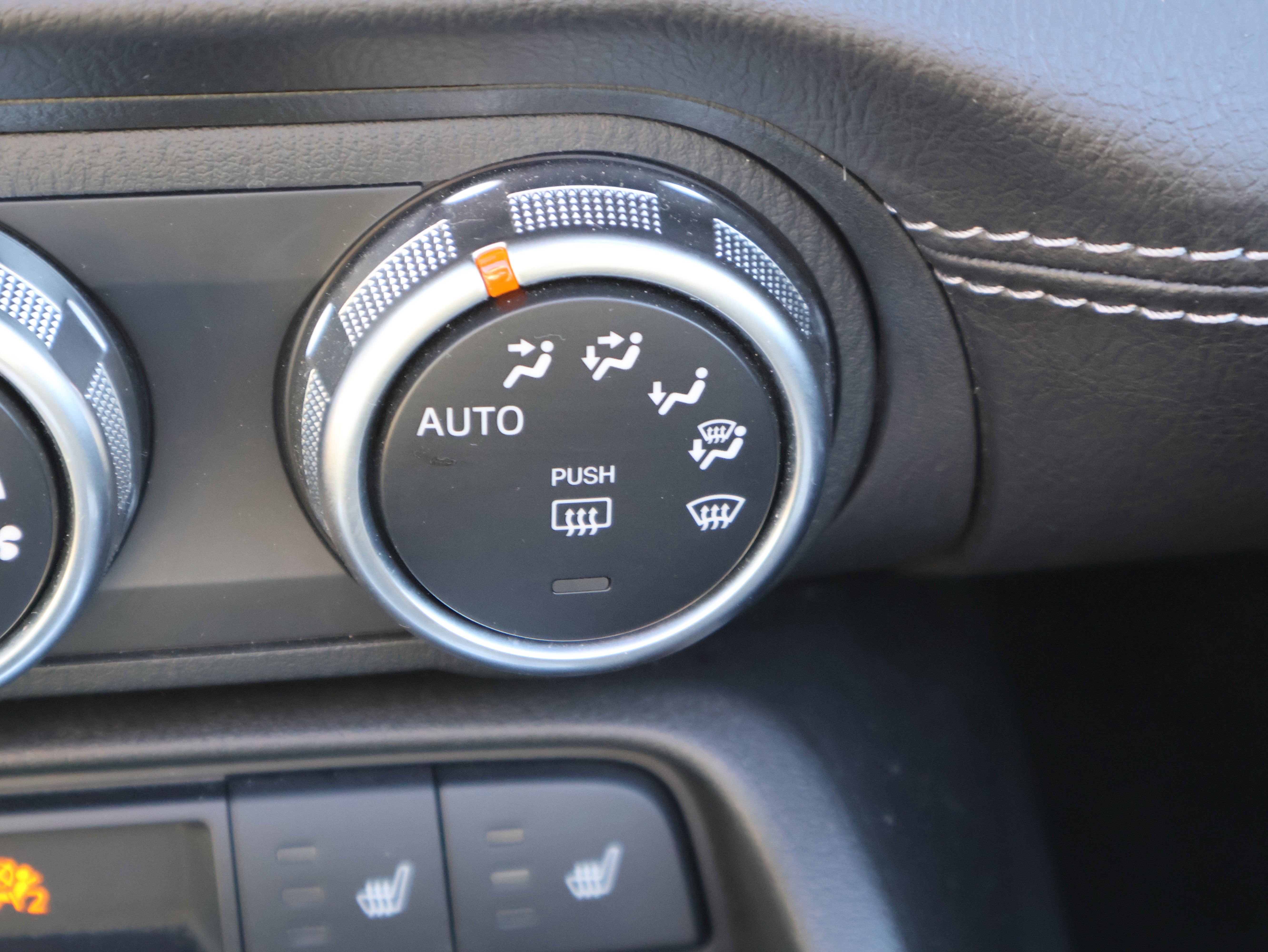 Used 2024 MAZDA MX-5 Miata RF Grand Touring image 31