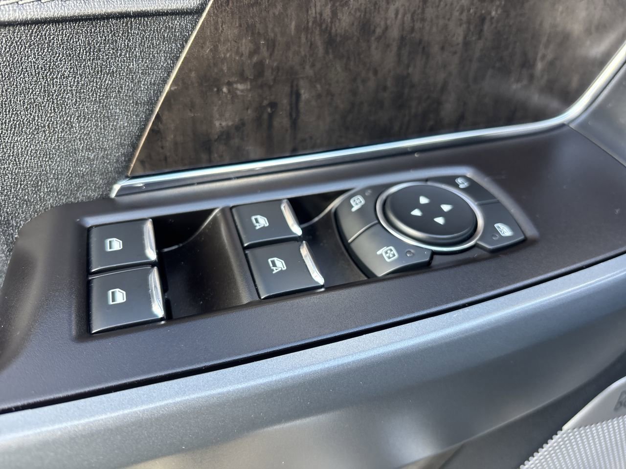 Certified 2023 Ford F150 Lariat w/ Trailer Tow Package image 27