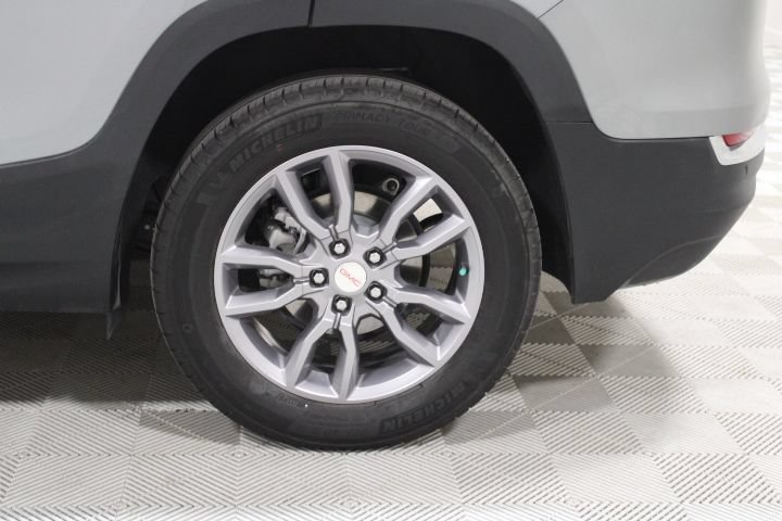 Used 2024 GMC Terrain SLT w/ Tech Package AWD/4WD image 41