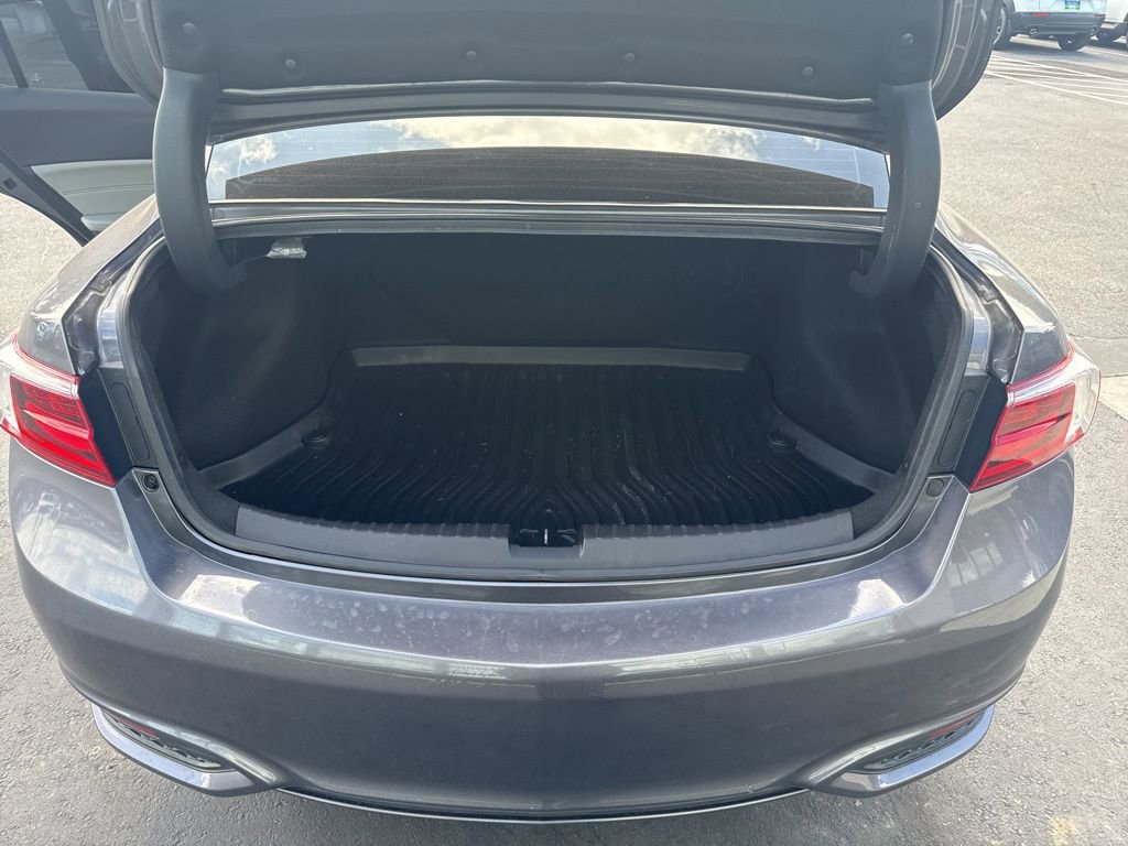 Used 2018 Acura ILX w/ Special Edition Package FWD image 12
