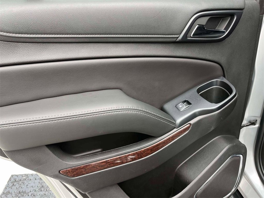 Used 2018 GMC Yukon SLT w/ HD Trailering Package image 15