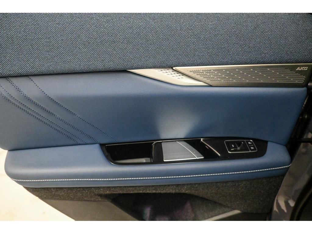 New 2026 Cadillac Optiq Luxury 2 image 12