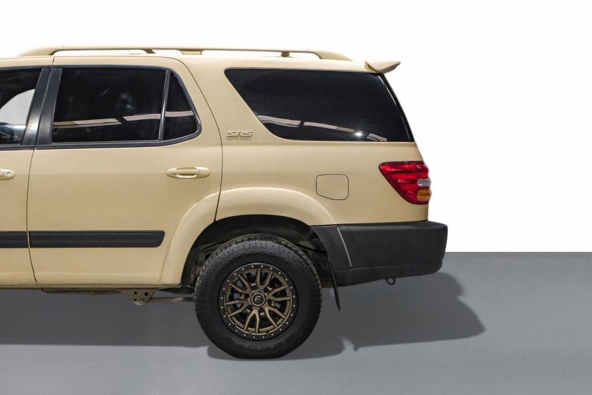 Used 2004 Toyota Sequoia SR5 image 11