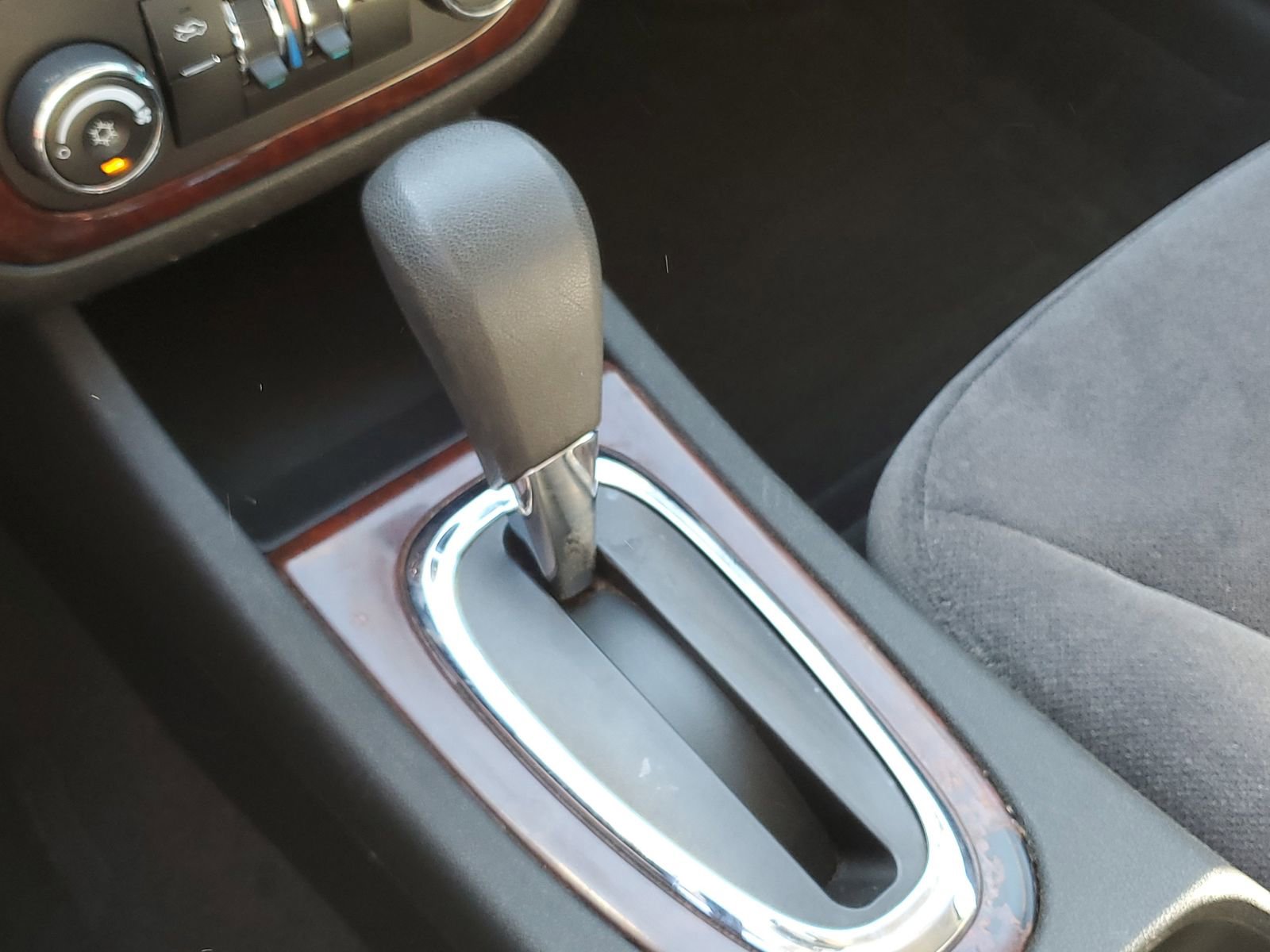 Used 2010 Chevrolet Impala LS FWD image 26