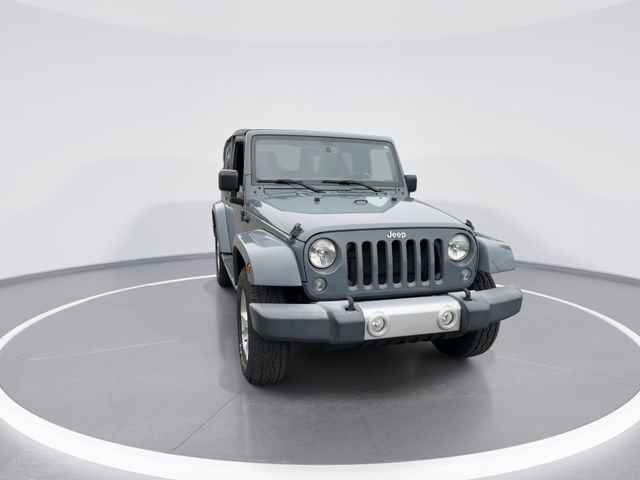 Used 2015 Jeep Wrangler Sahara AWD/4WD image 3