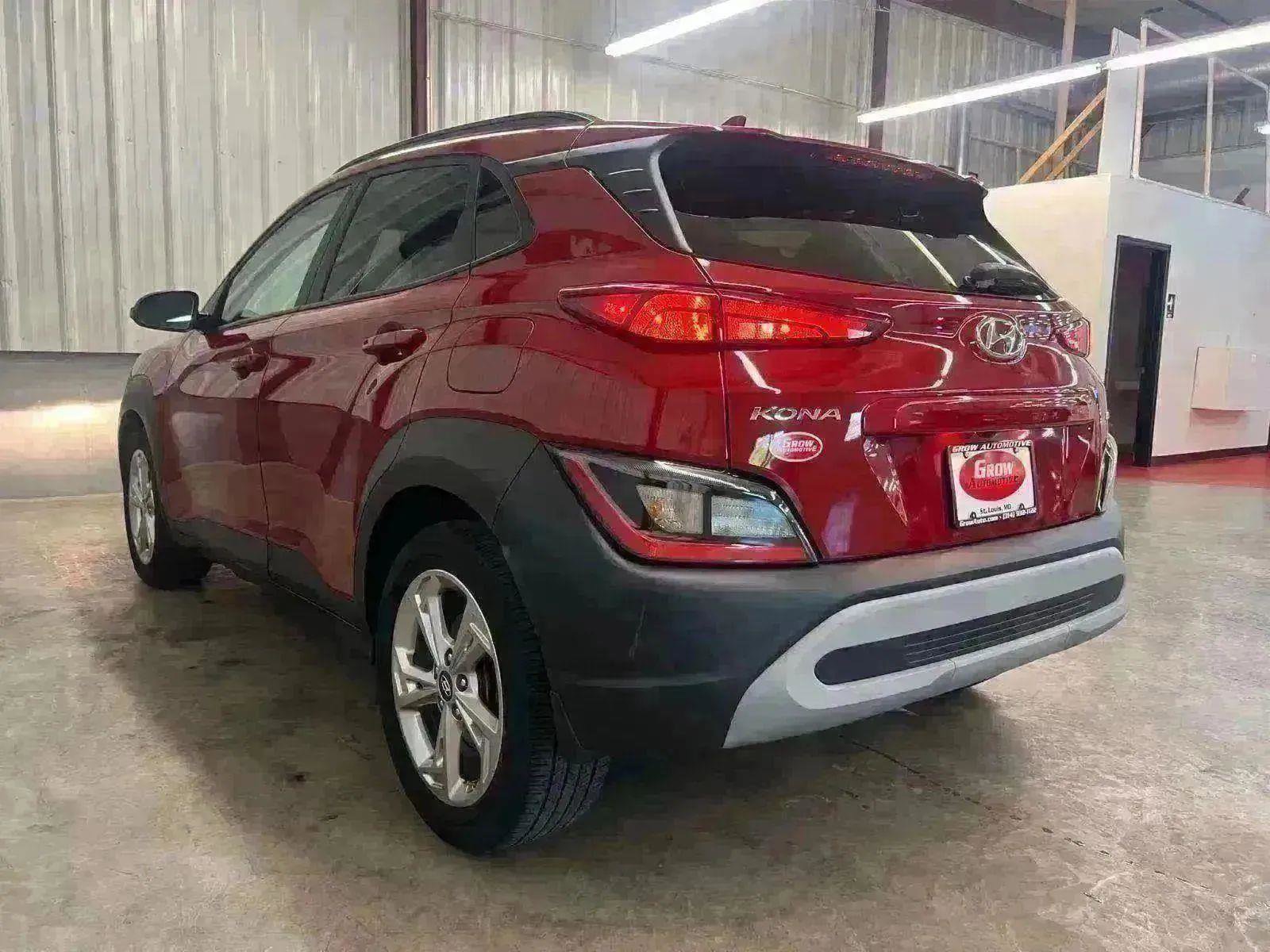 Used 2022 Hyundai Kona SEL w/ Convenience Package image 16