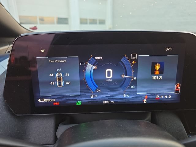 Certified 2024 Chevrolet Equinox EV LT FWD image 16