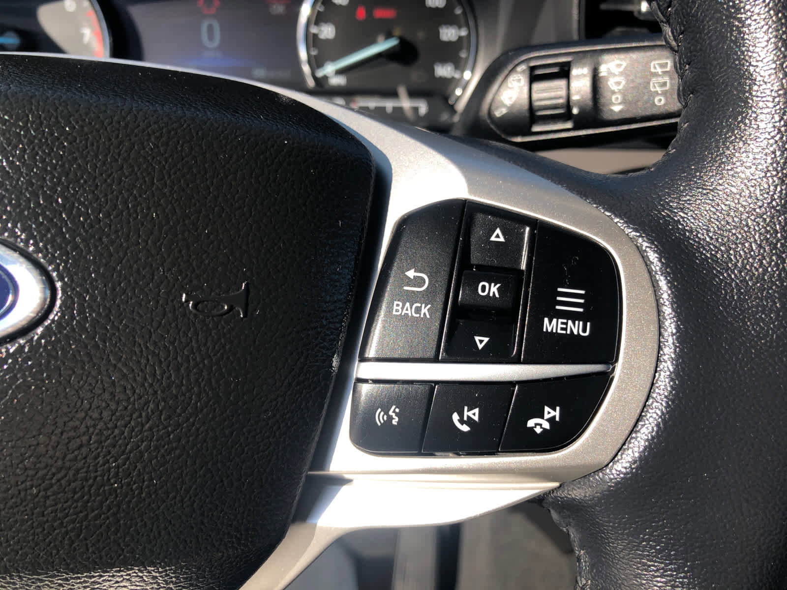 Used 2023 Ford Explorer XLT w/ Class IV Trailer Tow Package image 7