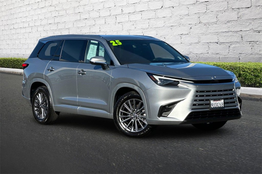 Used 2025 Lexus TX 350 FWD image 2