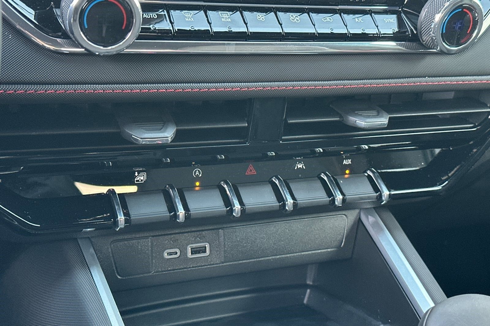 New 2025 Chevrolet Colorado Z71 w/ Midnight Edition image 22