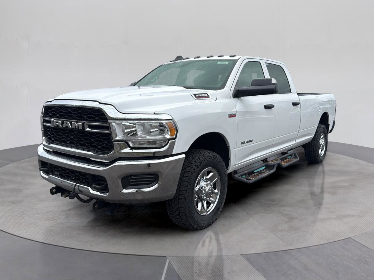 Used 2022 RAM 2500 Tradesman AWD/4WD image 1