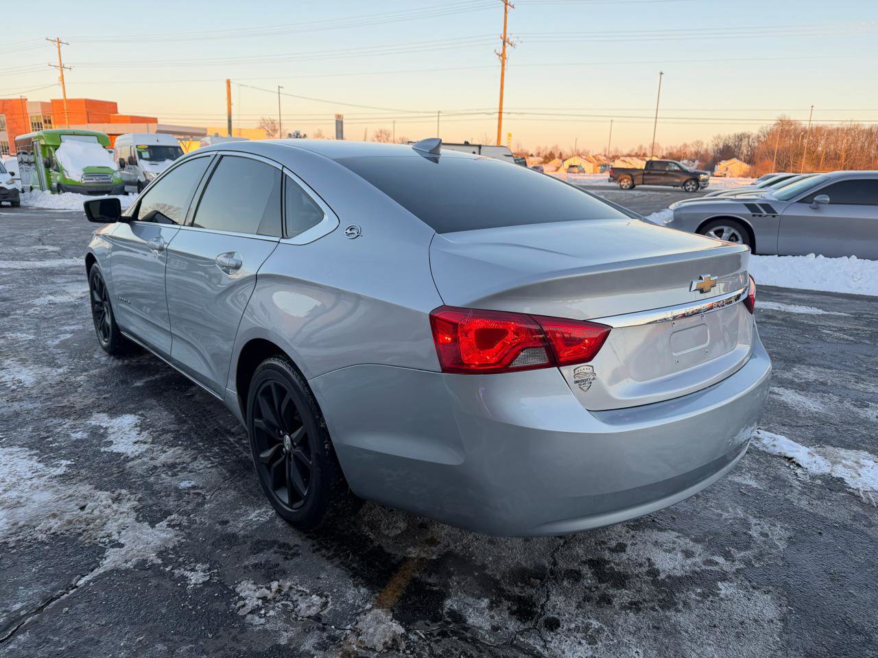 Used 2017 Chevrolet Impala LT image 5