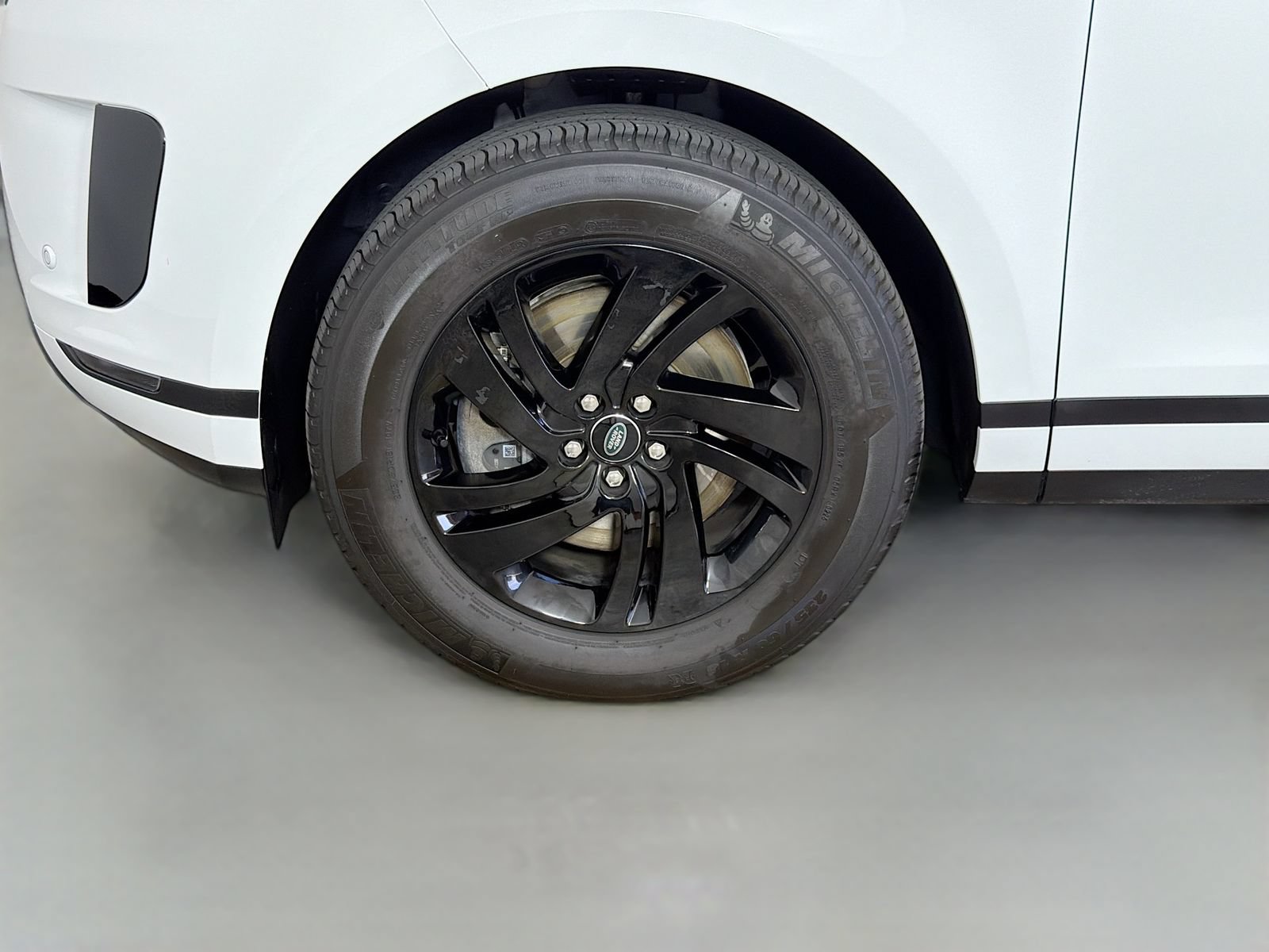 Certified 2026 Land Rover Range Rover Evoque S AWD/4WD image 35