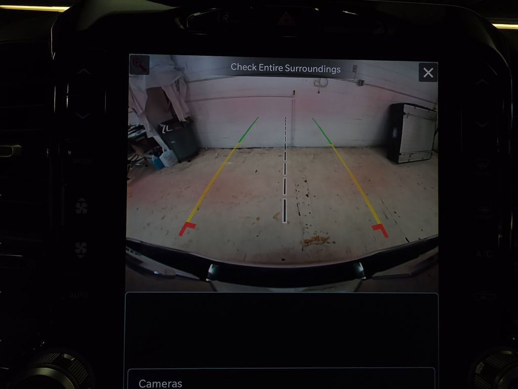 Used 2025 RAM 1500 Laramie AWD/4WD image 23