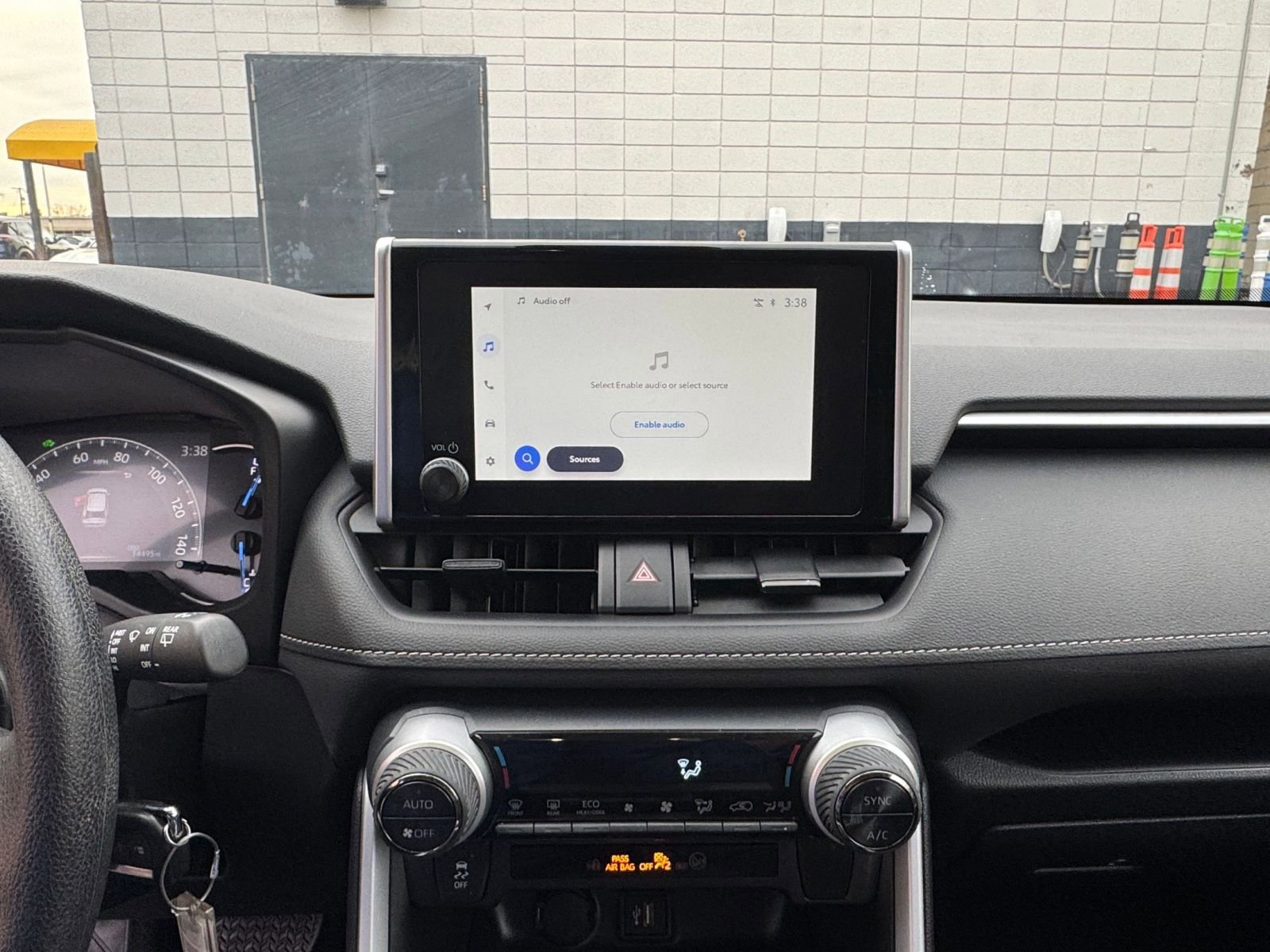 Used 2025 Toyota RAV4 LE image 21