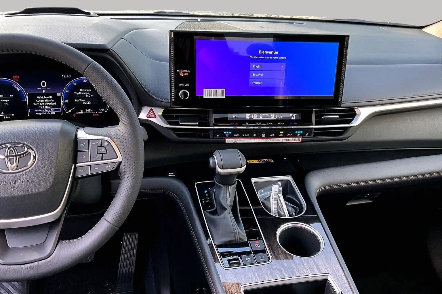 New 2026 Toyota Sienna Platinum AWD/4WD image 6