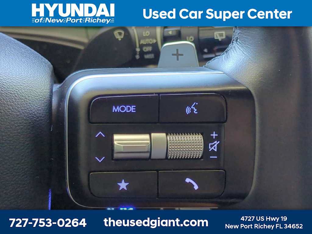Used 2024 Hyundai Santa Fe Limited FWD image 31