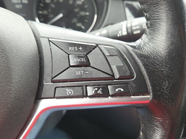 Used 2017 Nissan Rogue SL image 39