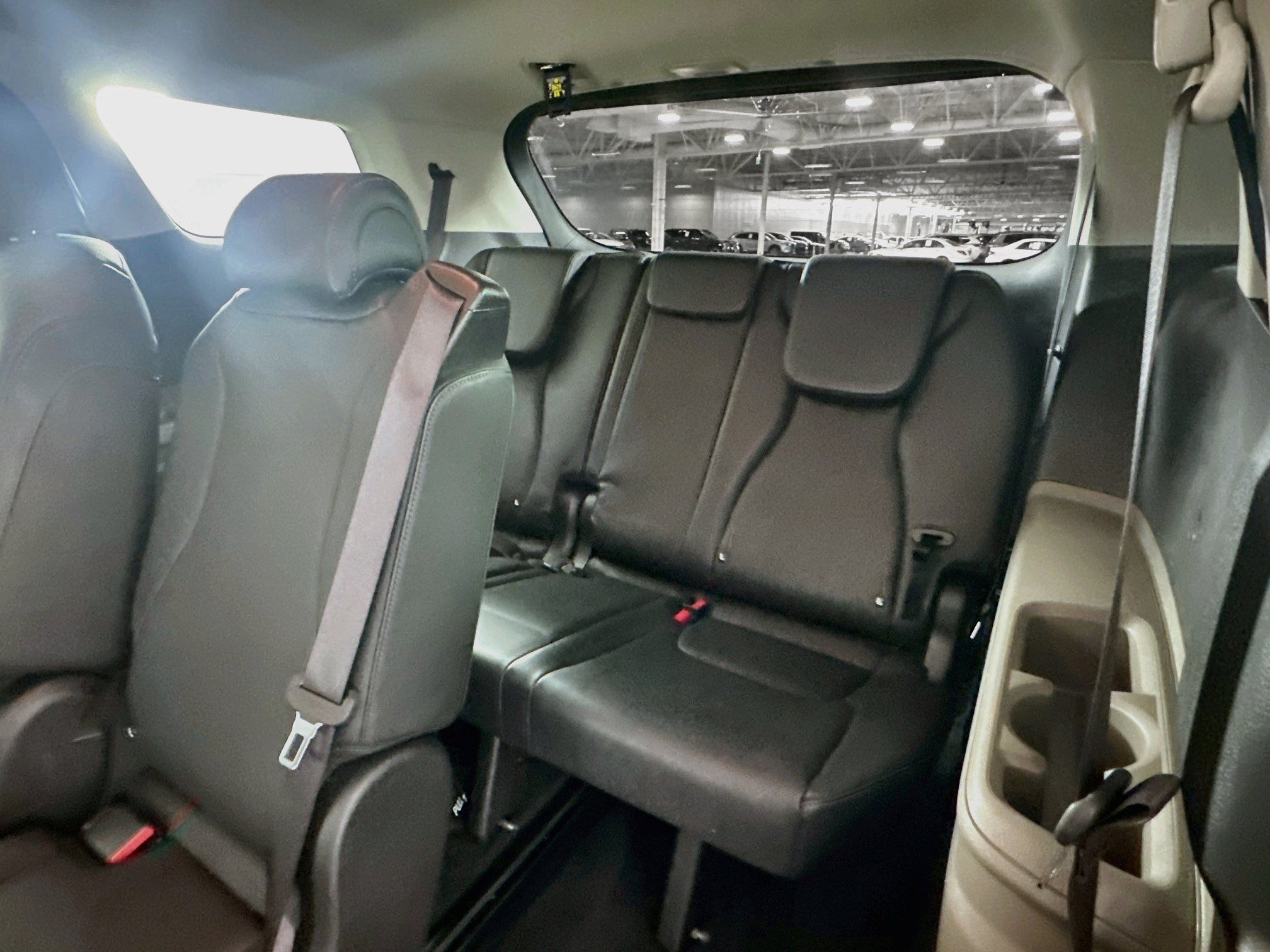 Used 2026 Kia Carnival FWD image 30