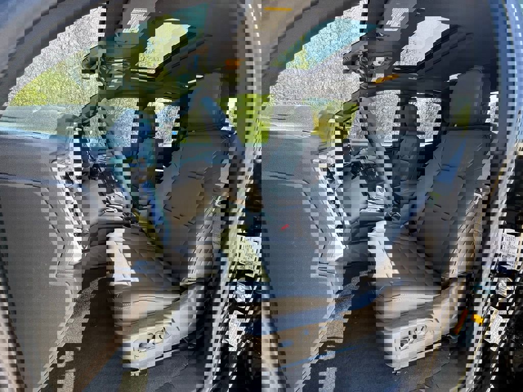 New 2026 GMC Canyon Elevation w/ Convenience Package image 5