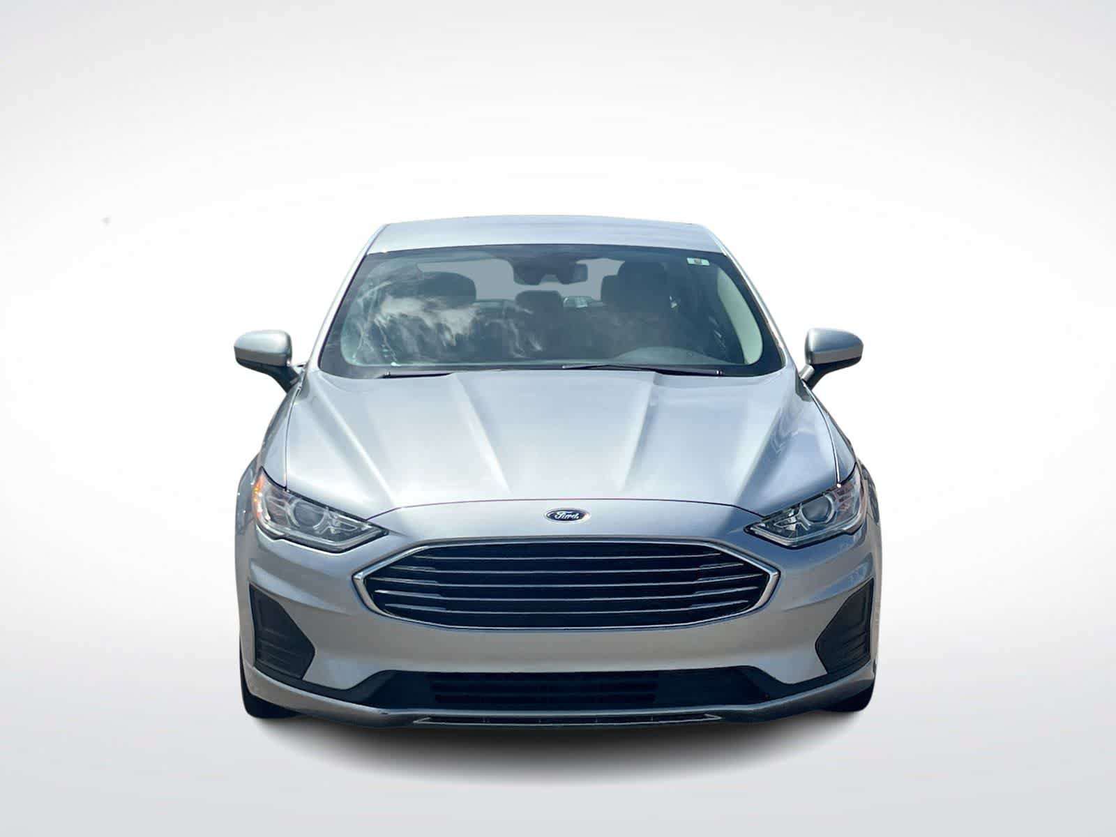 Used 2020 Ford Fusion SE FWD image 3