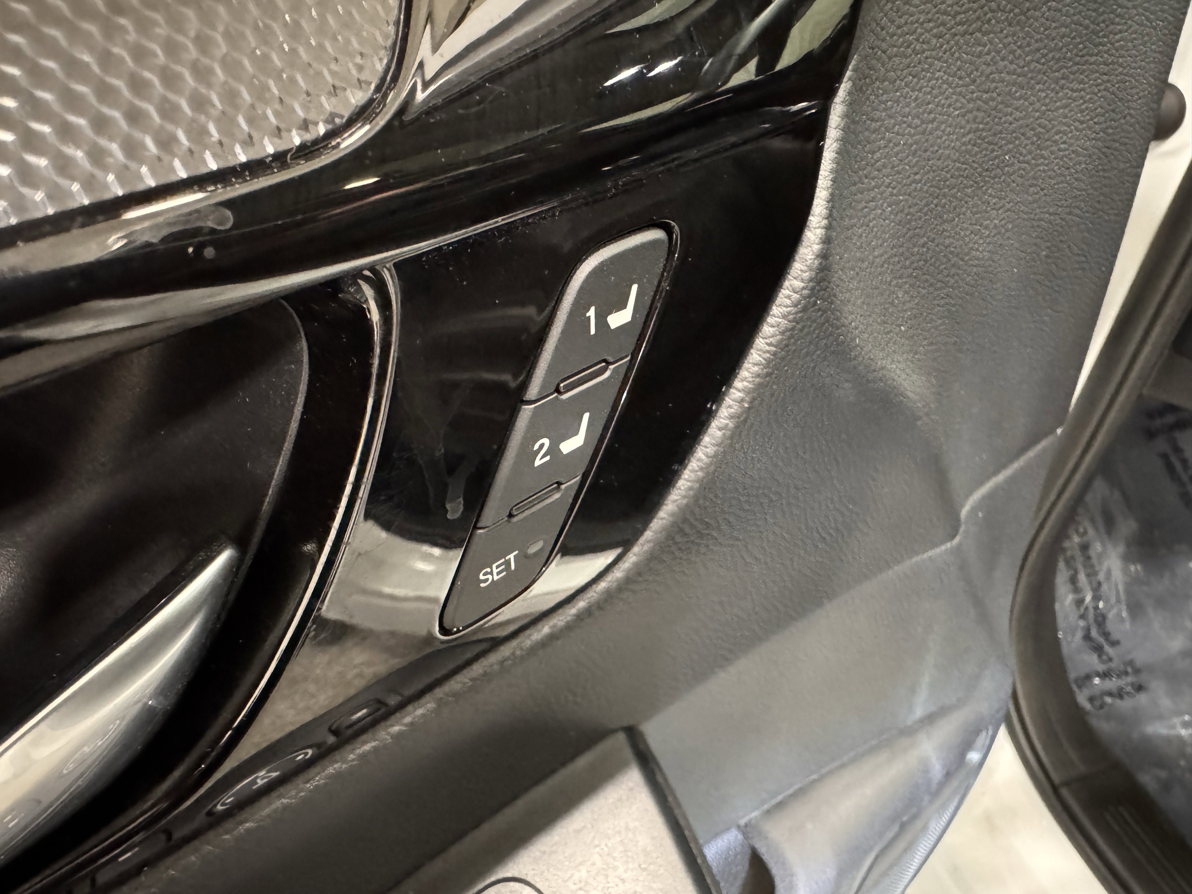 Used 2024 Honda CR-V EX-L image 23