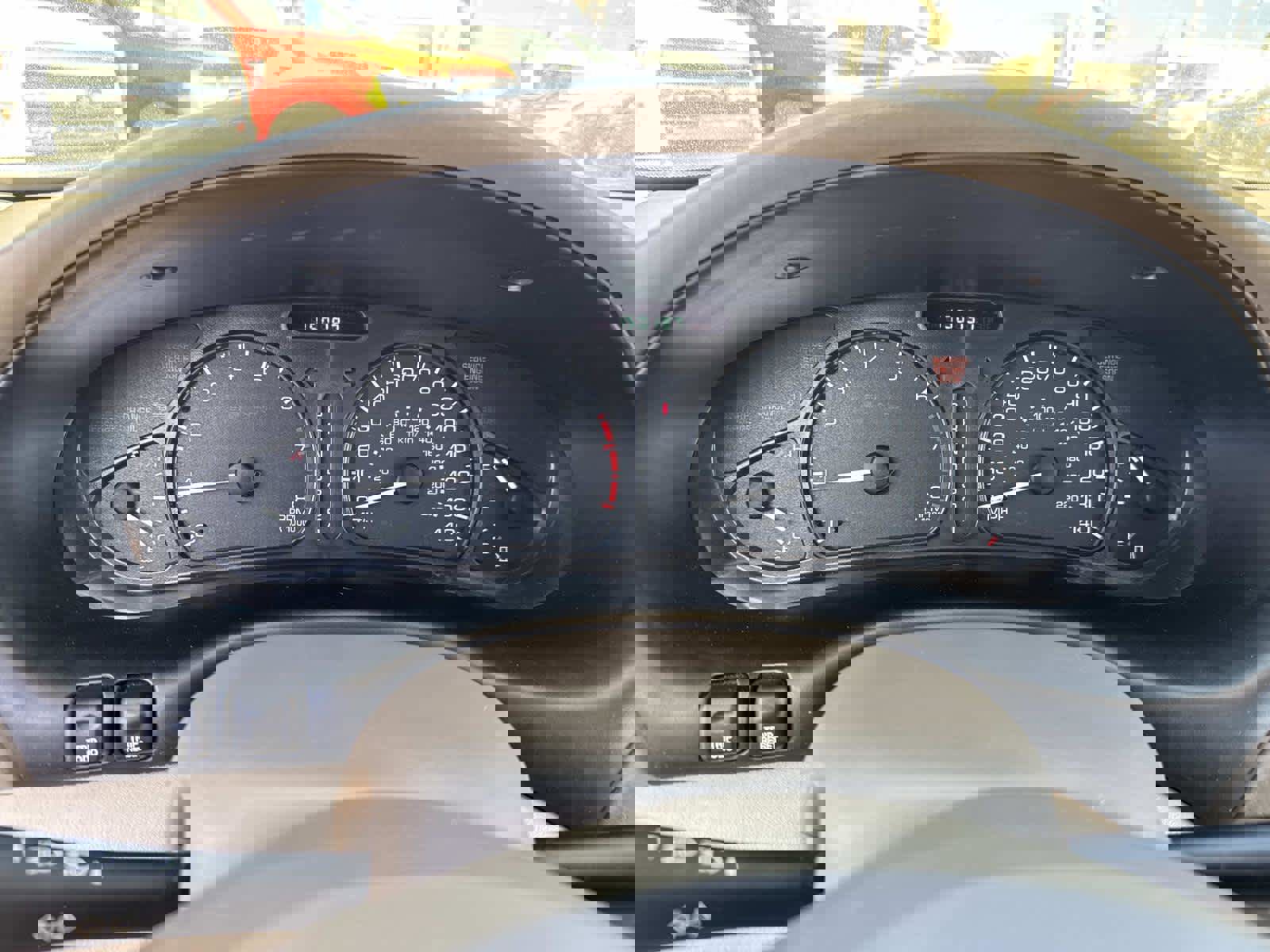 Used 2001 Oldsmobile Intrigue GX w/ Driver Control Pkg image 26