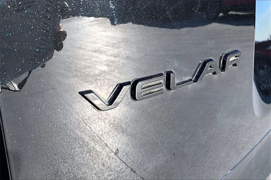 Used 2023 Land Rover Range Rover Velar R-Dynamic S image 22