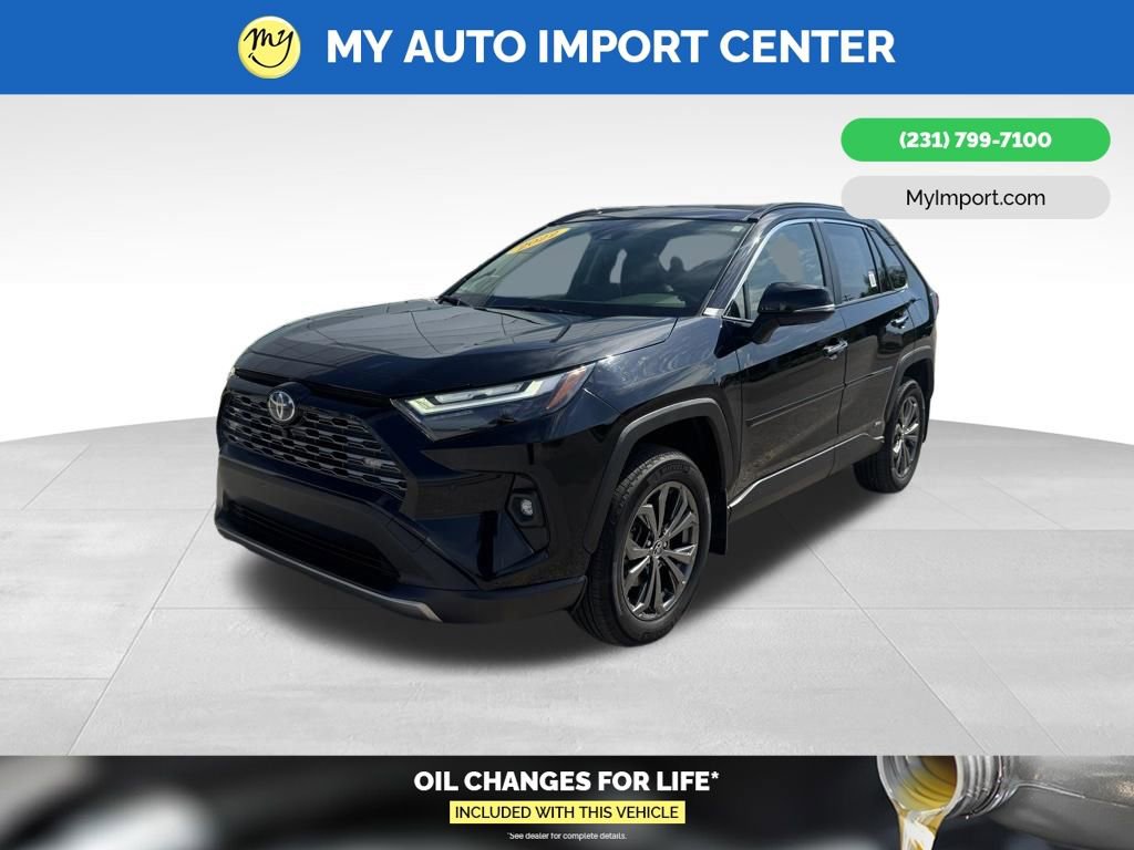 Used 2022 Toyota RAV4 Limited AWD/4WD image 3