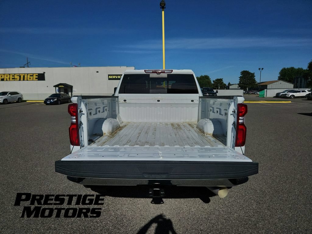 Used 2021 Chevrolet Silverado 3500 LTZ w/ LTZ Premium Package AWD/4WD image 14