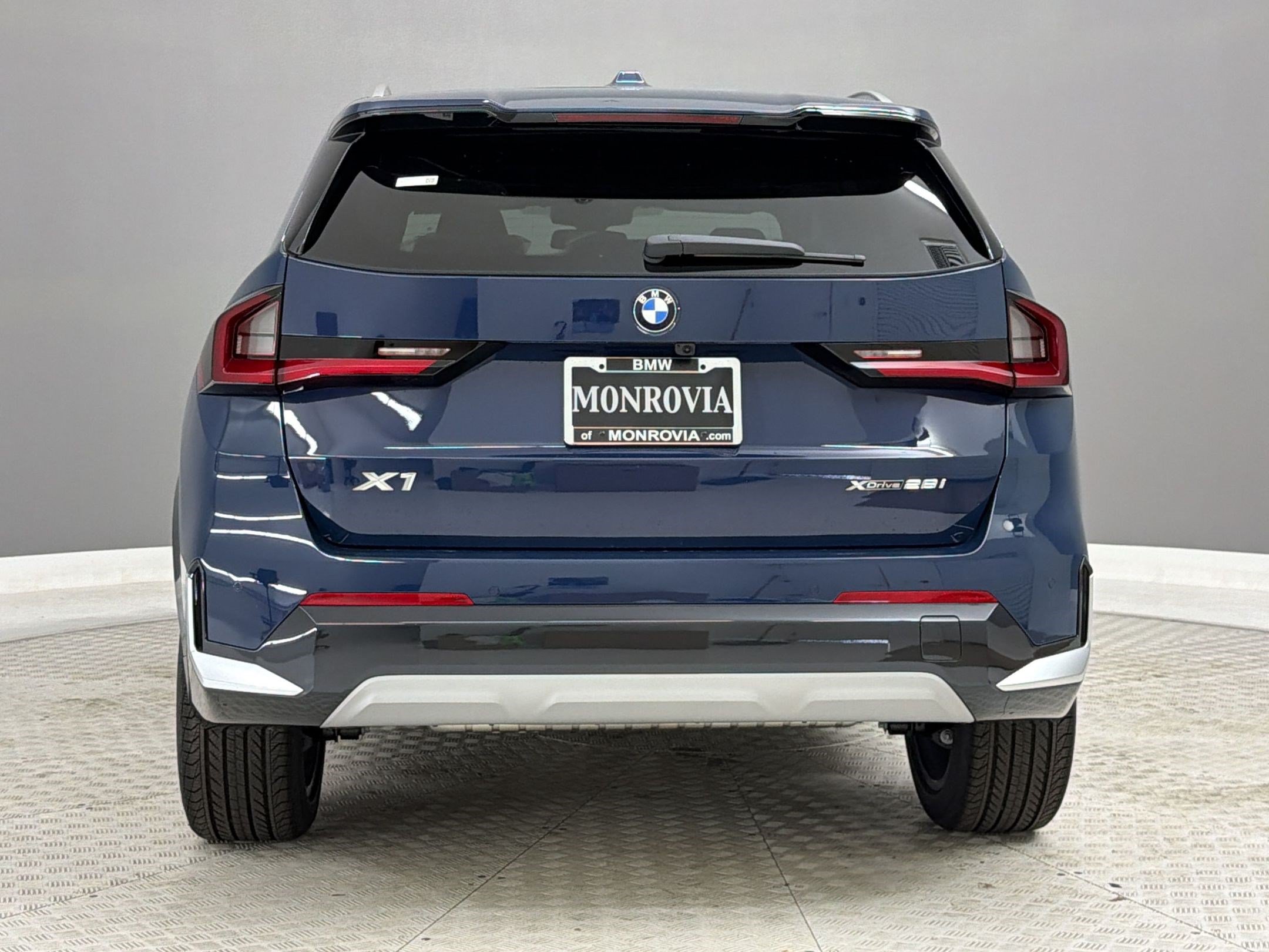 New 2026 BMW X1 xDrive28i w/ Convenience Package AWD/4WD image 10